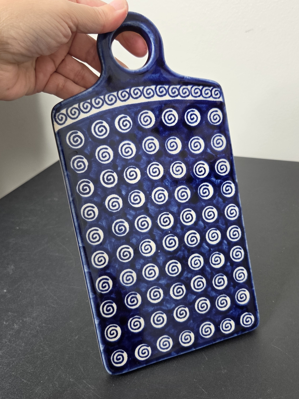 Boleslawiec Polish Pottery Cutting Board In Peacock Eye Pattern 11" × 5.5"